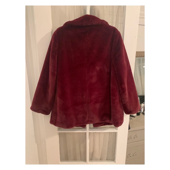 Burgundy Faux Fur Jacket - Picture 4 of 8